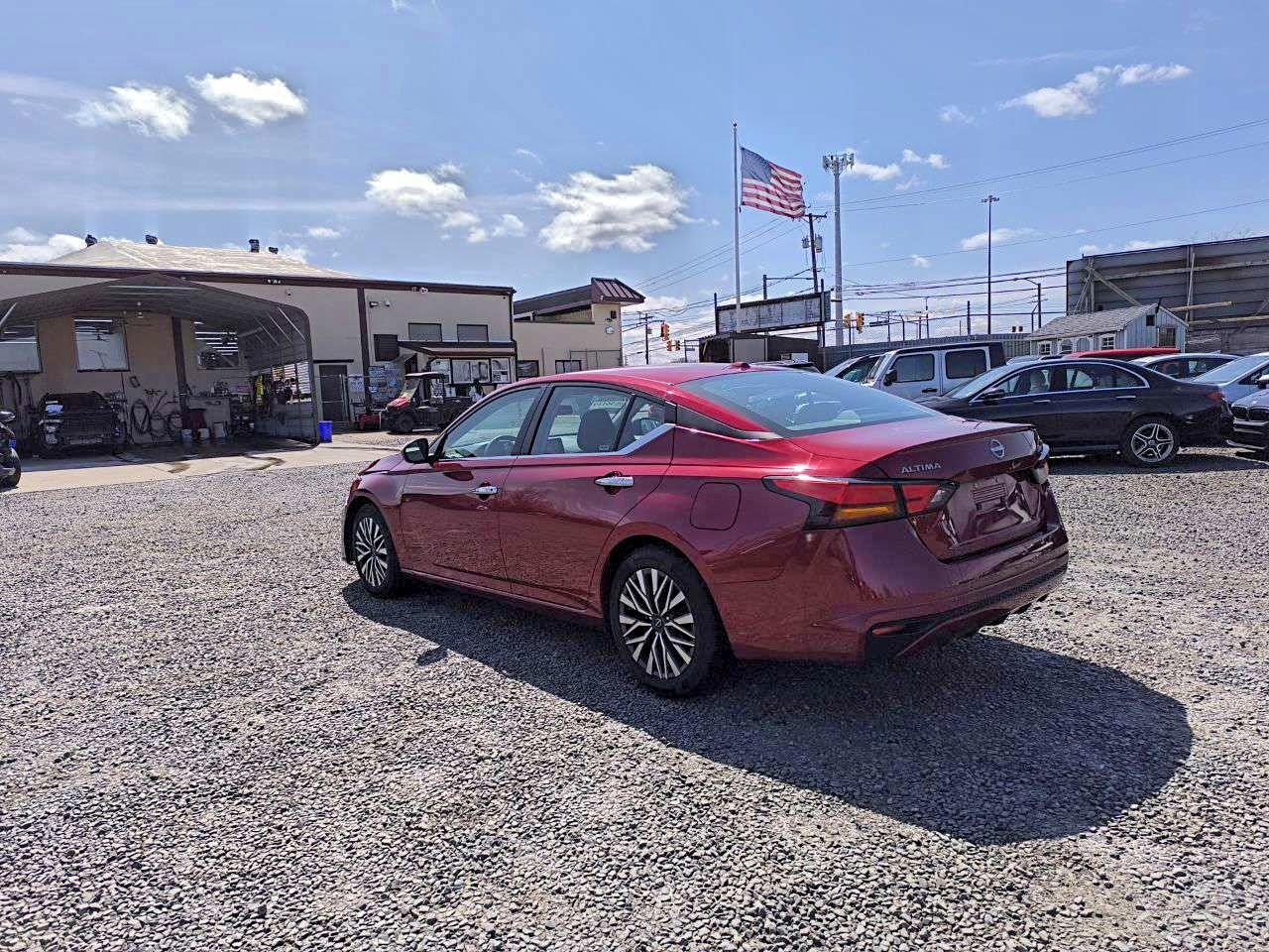 2024 NISSAN ALTIMA SV photo 2