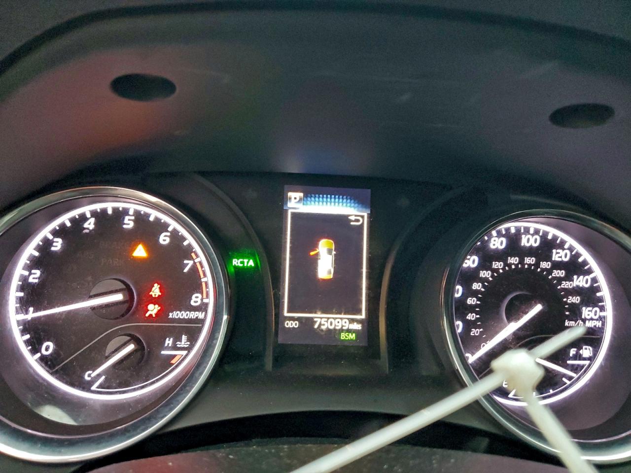 2020 TOYOTA CAMRY SE photo 17
