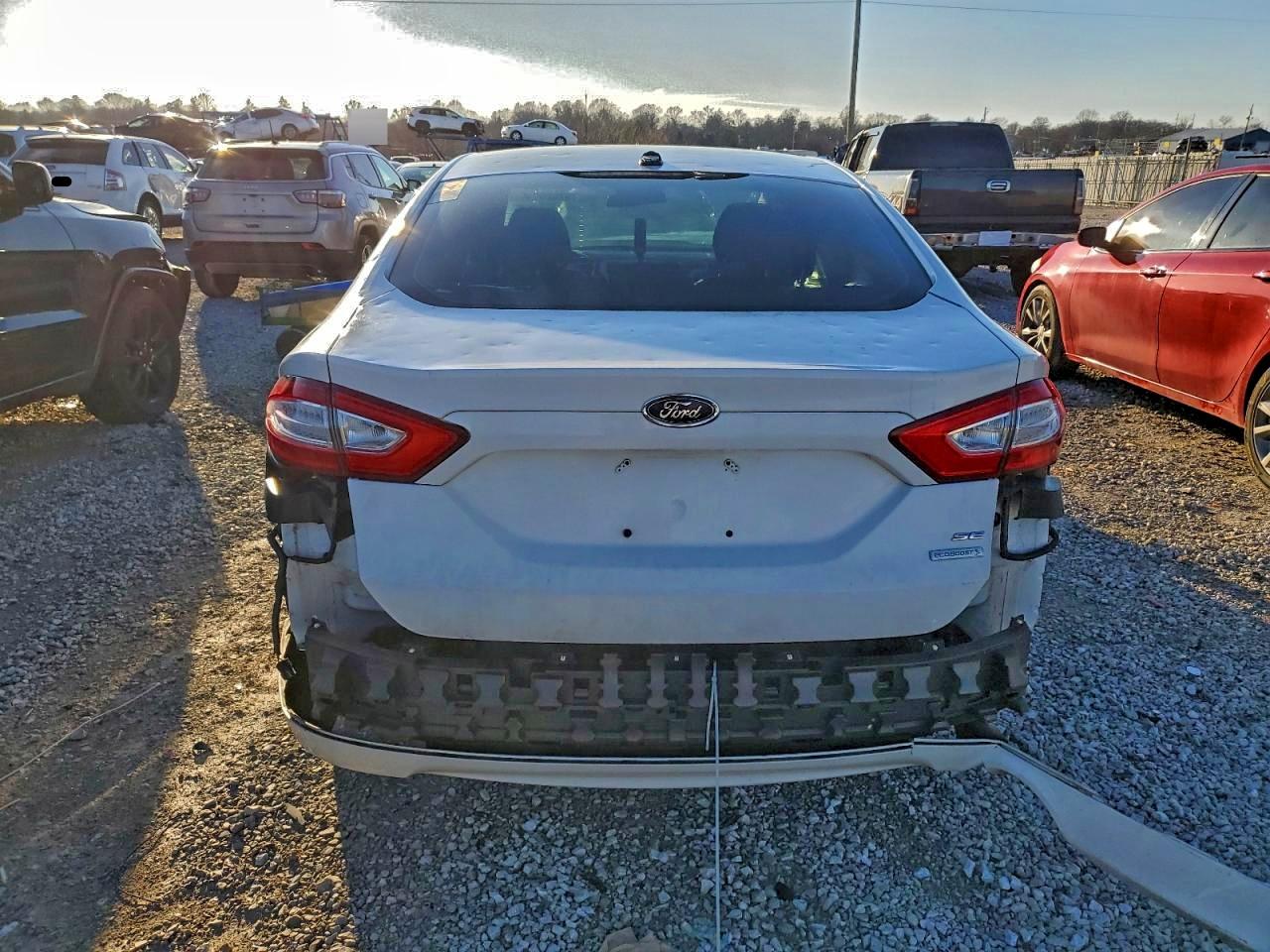 2013 FORD FUSION SE photo 16