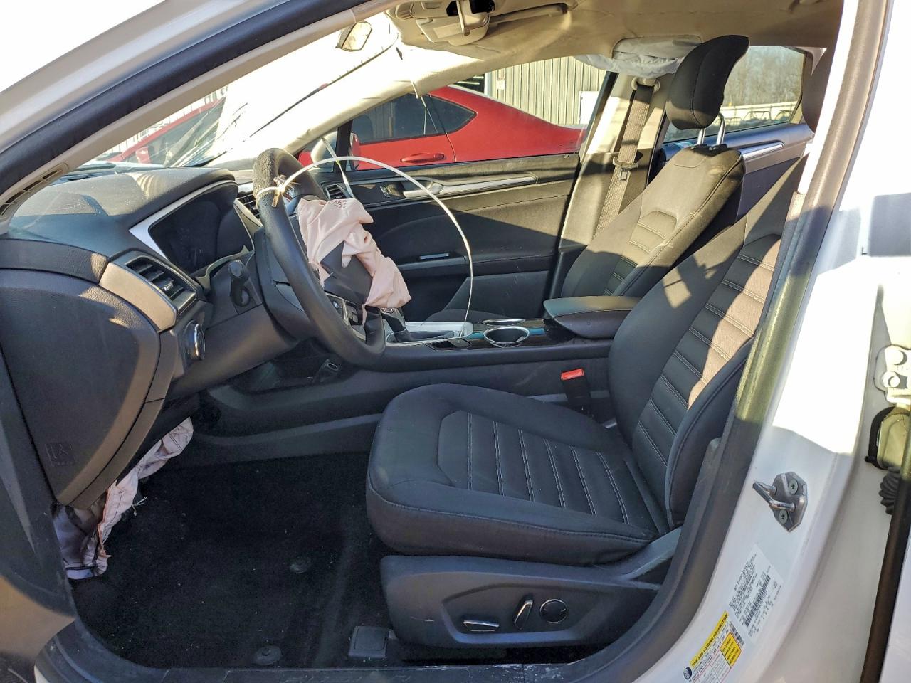 2013 FORD FUSION SE photo 19