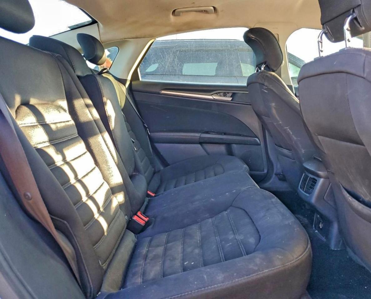 2013 FORD FUSION SE photo 28
