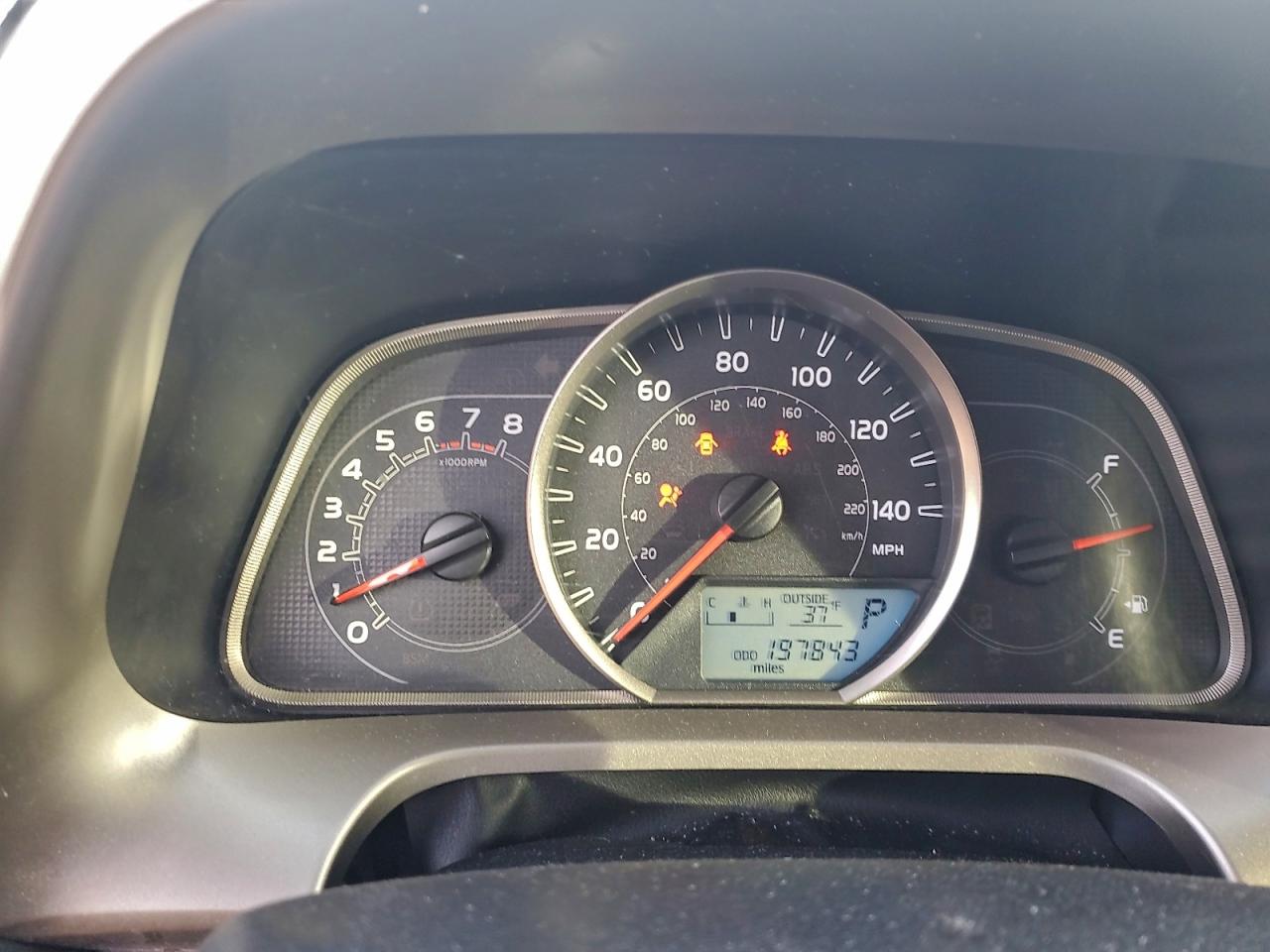 2014 TOYOTA RAV4 XLE photo 9