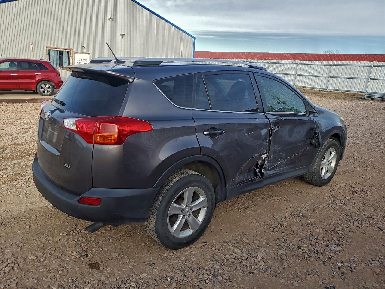 2014 TOYOTA RAV4 XLE photo 3
