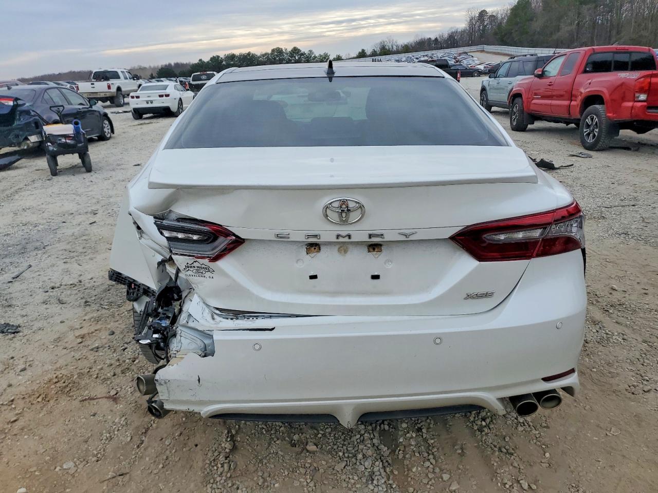 2022 TOYOTA CAMRY photo 16