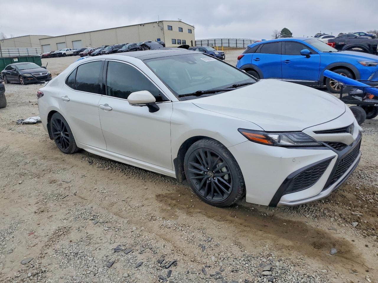 2022 TOYOTA CAMRY photo 10