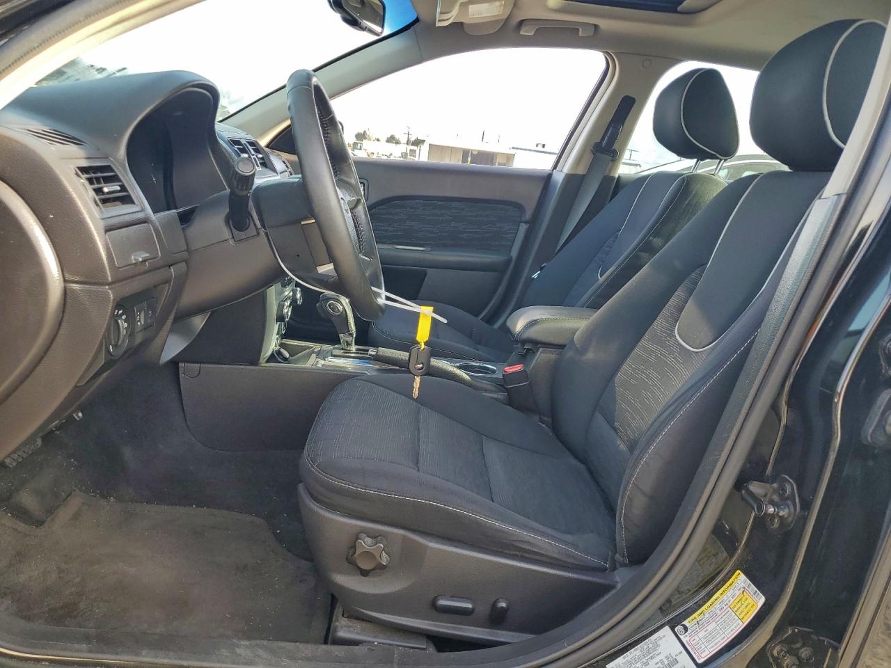 2011 FORD FUSION SE photo 7