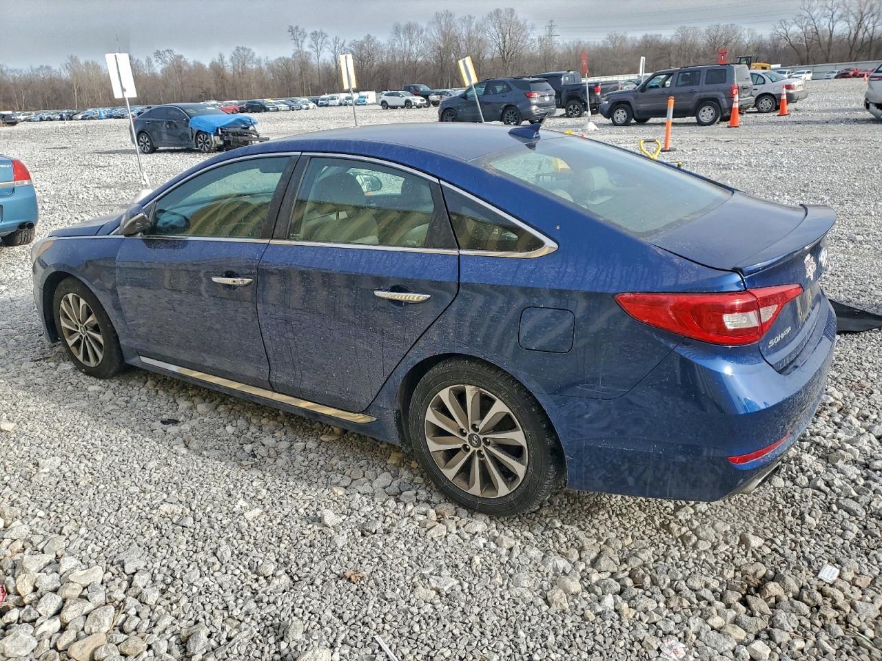 2016 HYUNDAI SONATA SPORT photo 2