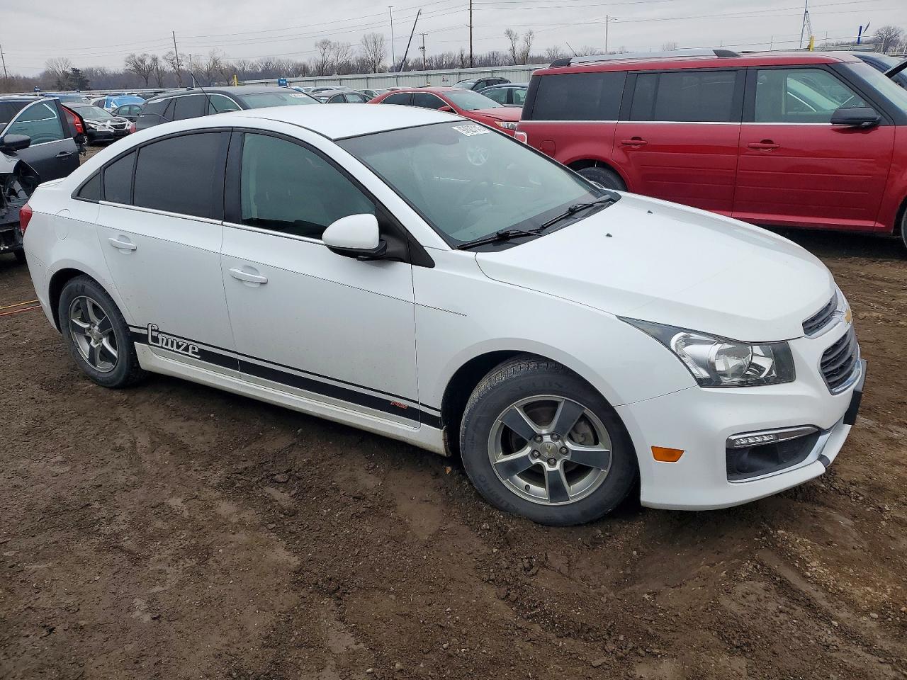 2015 CHEVROLET CRUZE LT photo 4