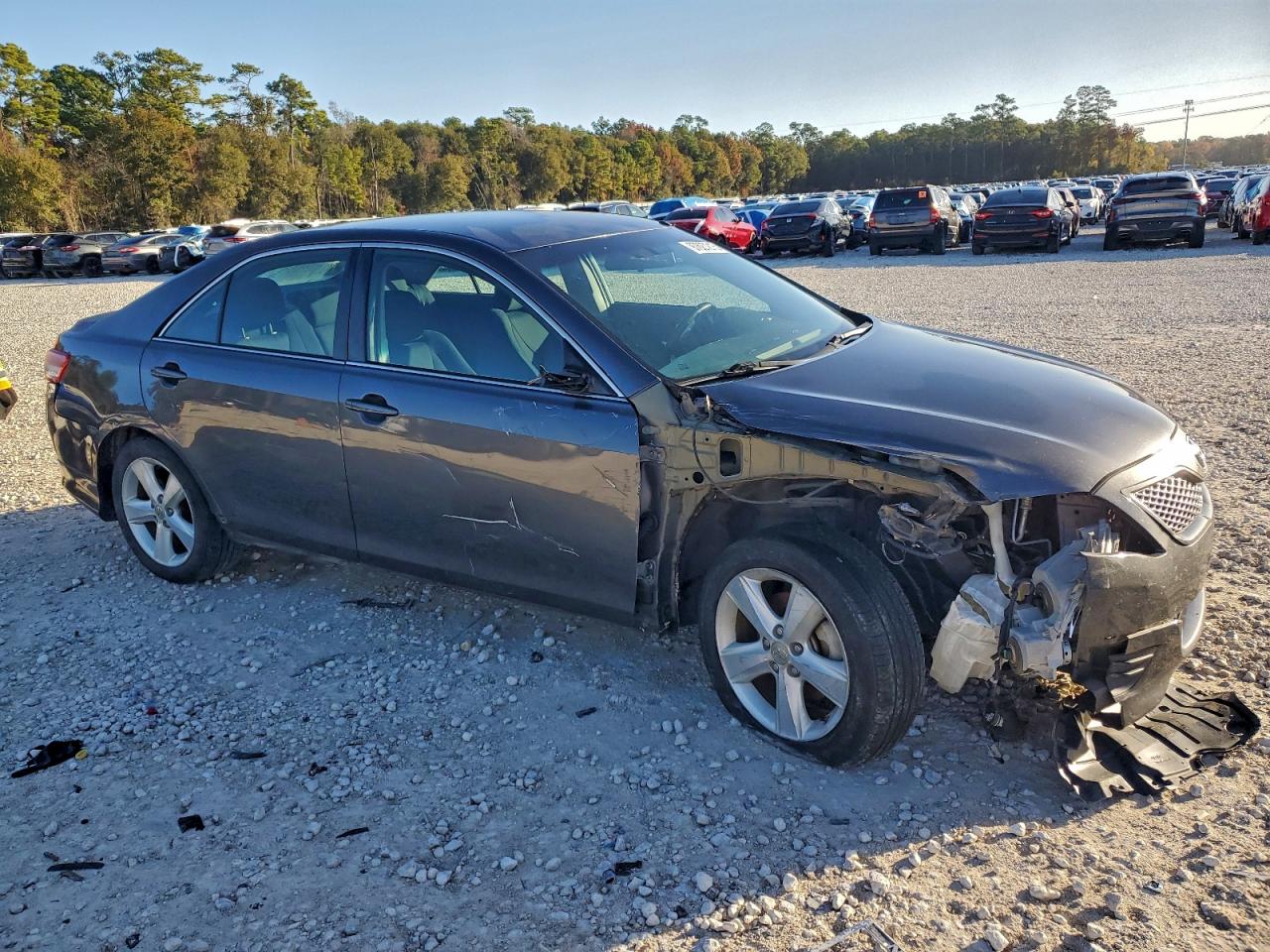 2011 TOYOTA CAMRY BASE photo 4