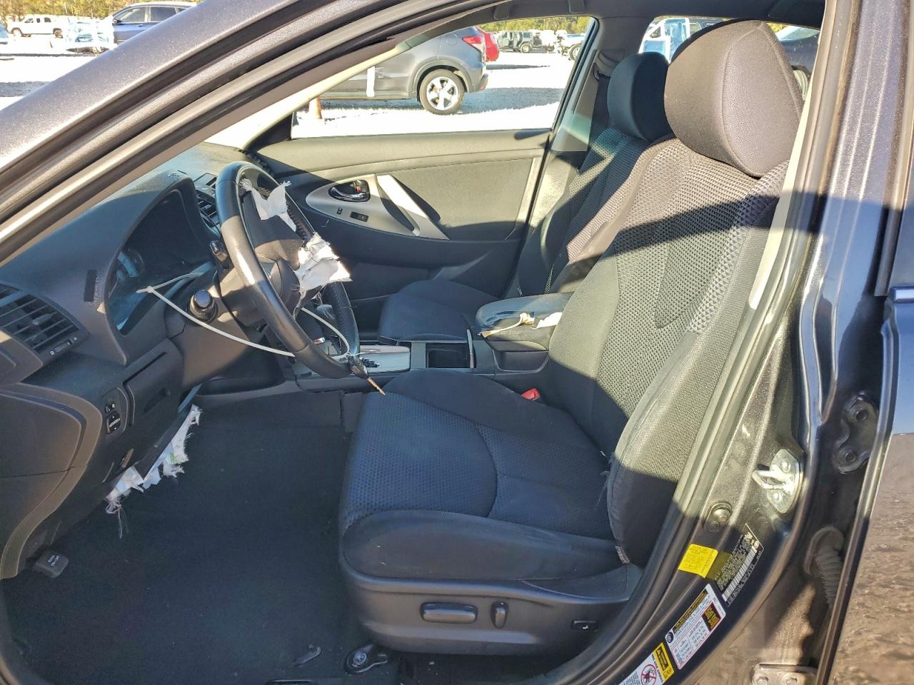 2011 TOYOTA CAMRY BASE photo 7
