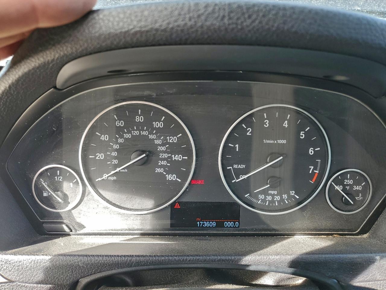 2016 BMW 320 I photo 9