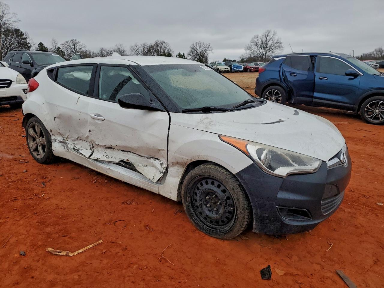 2015 HYUNDAI VELOSTER photo 4