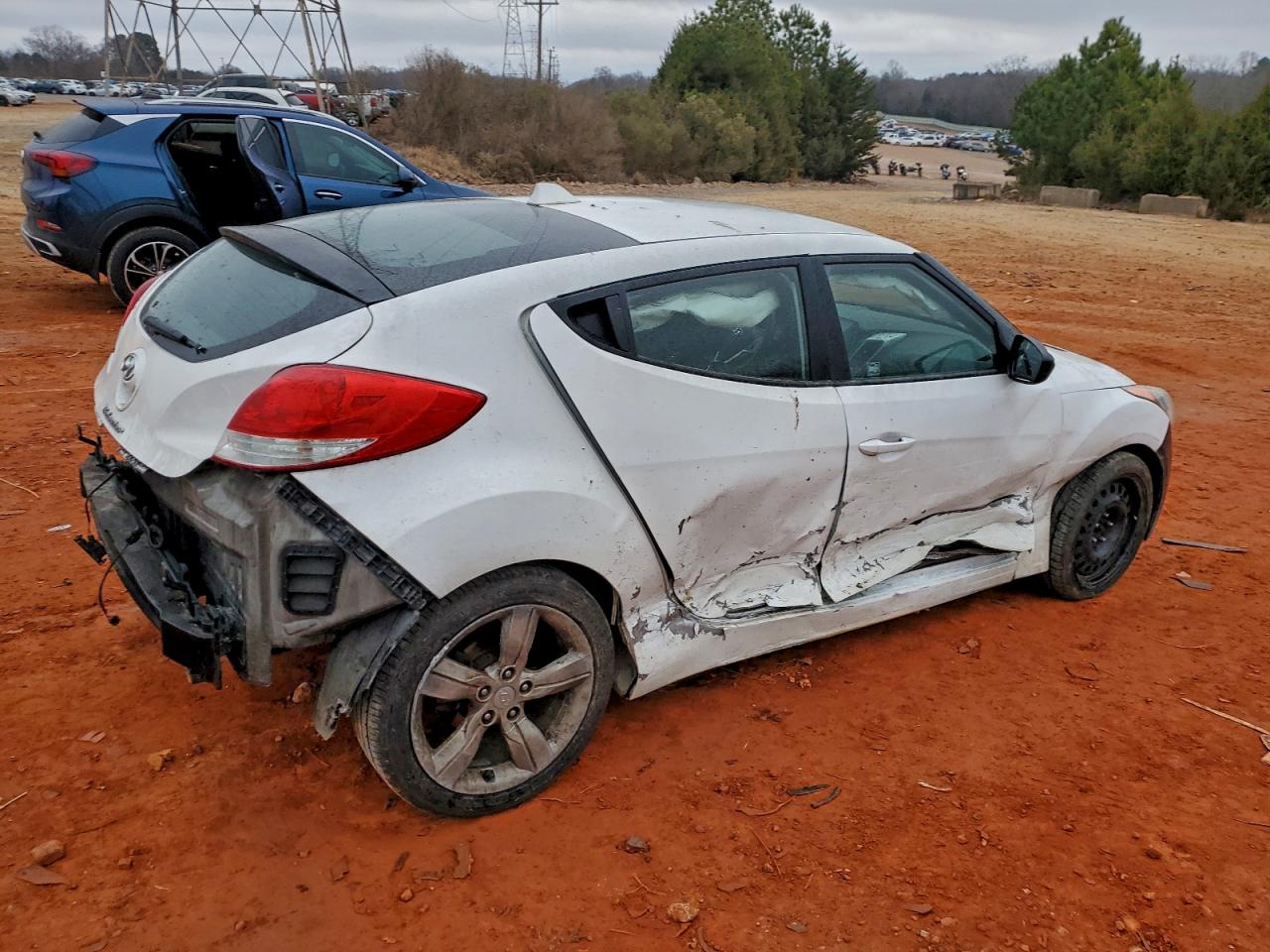 2015 HYUNDAI VELOSTER photo 3