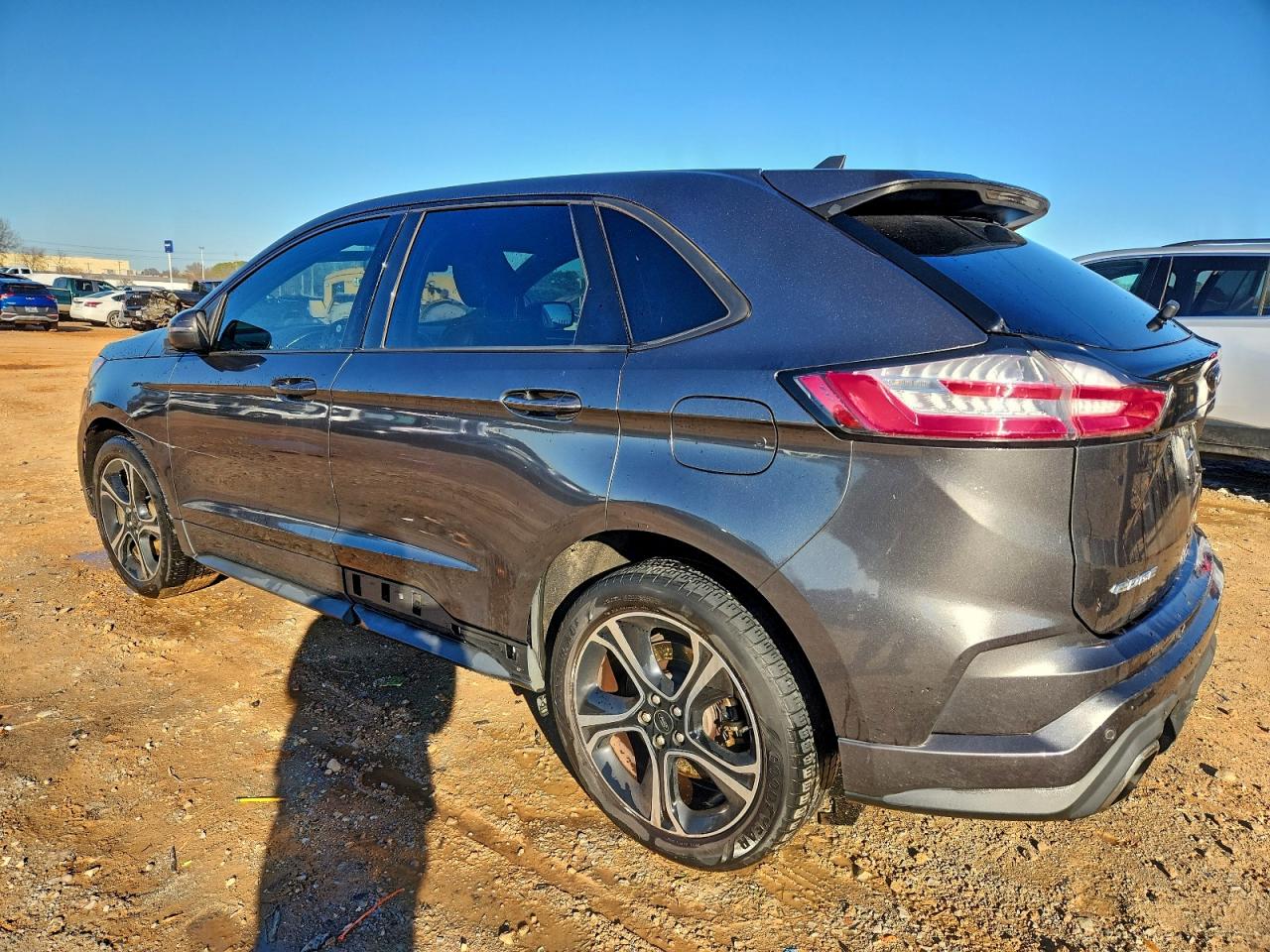 2020 FORD EDGE ST photo 2