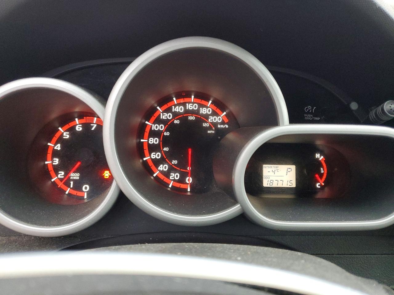 2010 TOYOTA COROLLA MATRIX photo 17