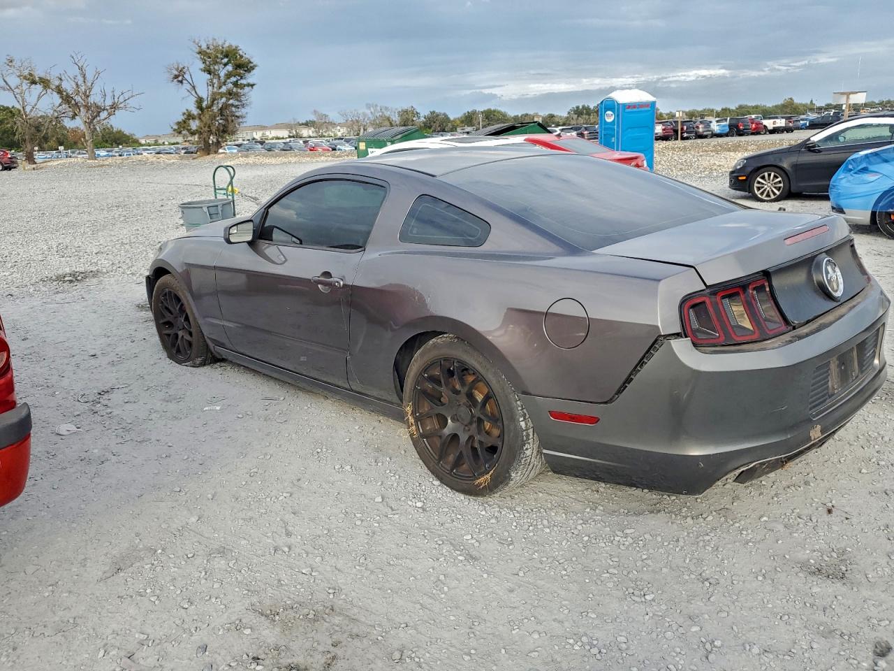 2014 FORD MUSTANG photo 2