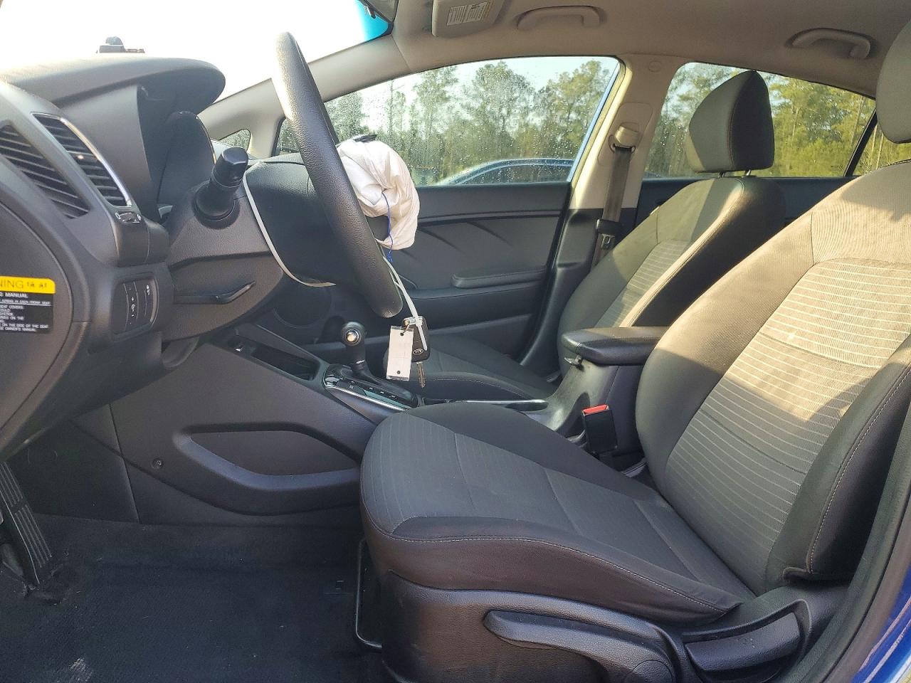 2018 KIA FORTE LX photo 7