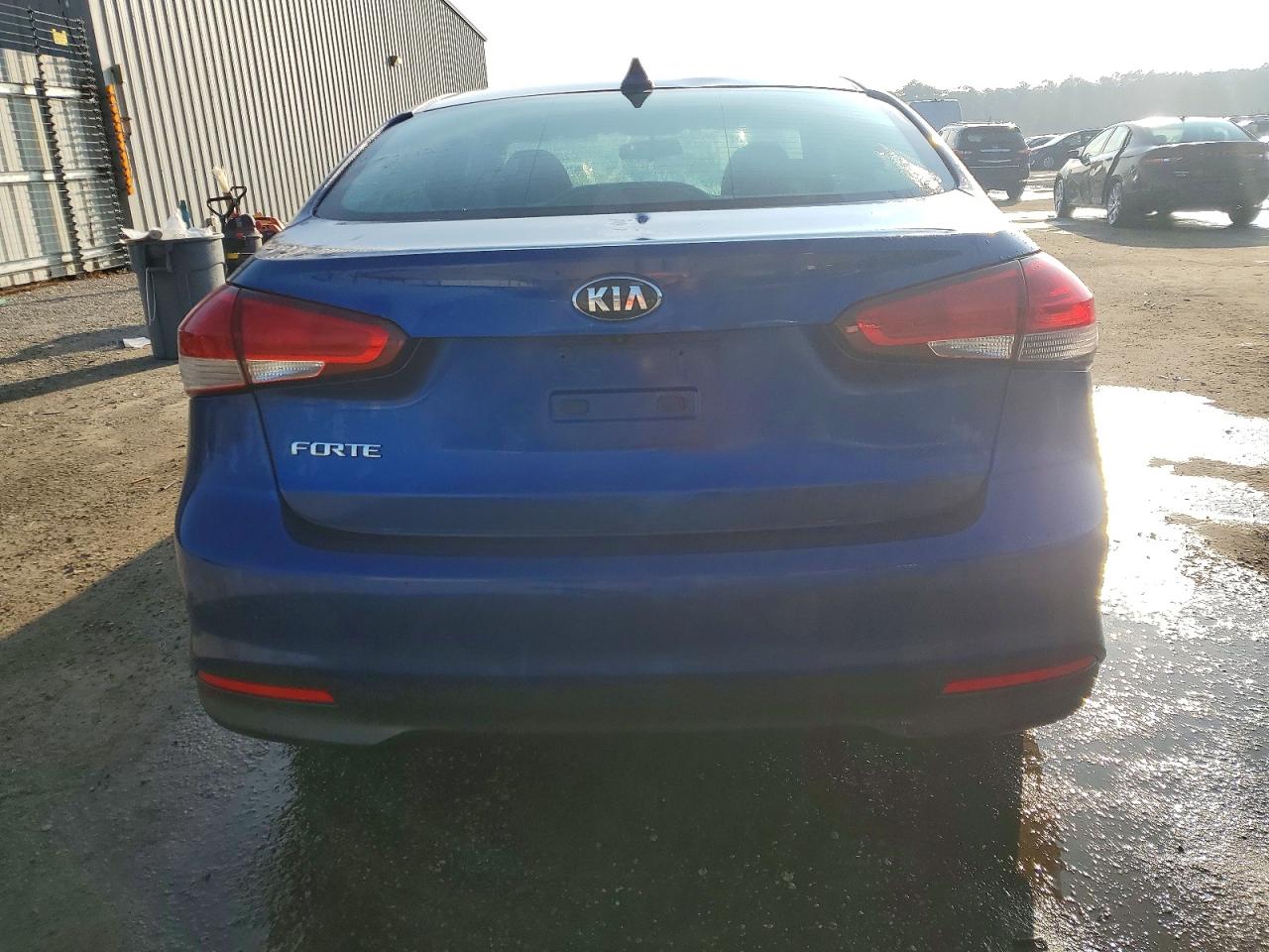 2018 KIA FORTE LX photo 6