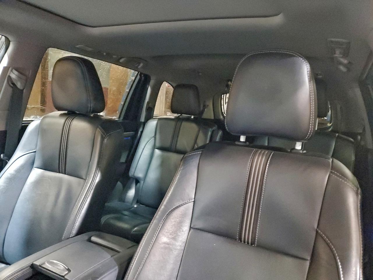 2017 TOYOTA HIGHLANDER SE photo 10