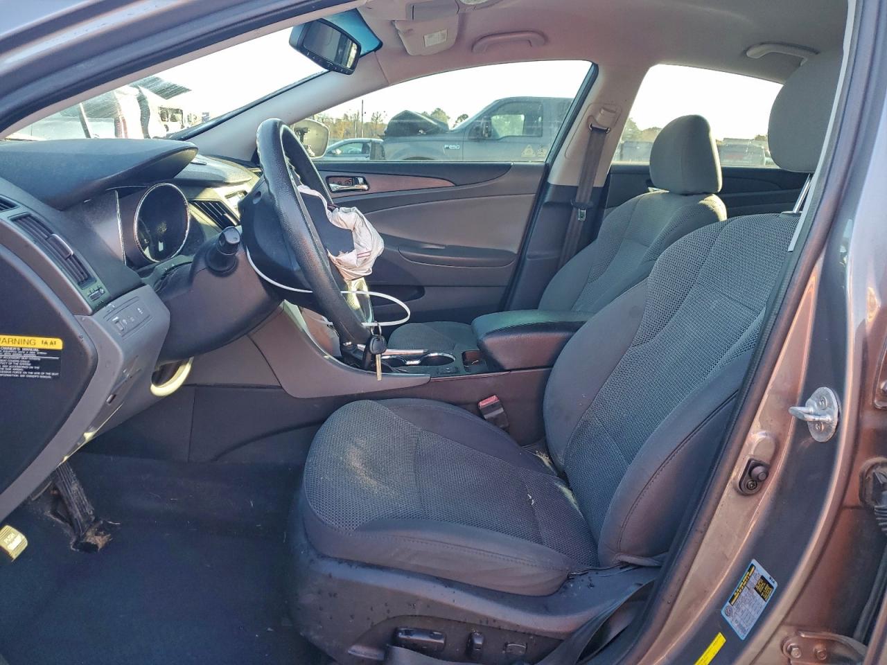 2013 HYUNDAI SONATA GLS photo 7
