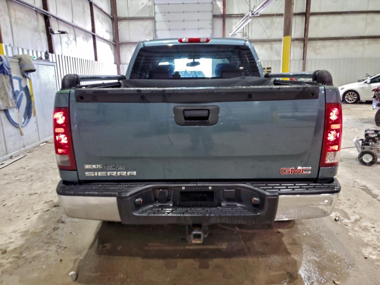 2010 GMC SIERRA K1500 SL photo 6