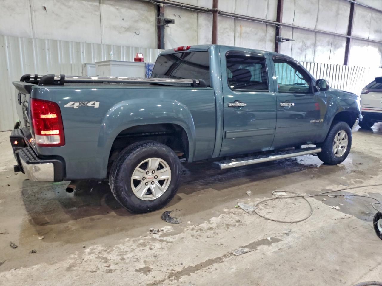 2010 GMC SIERRA K1500 SL photo 3