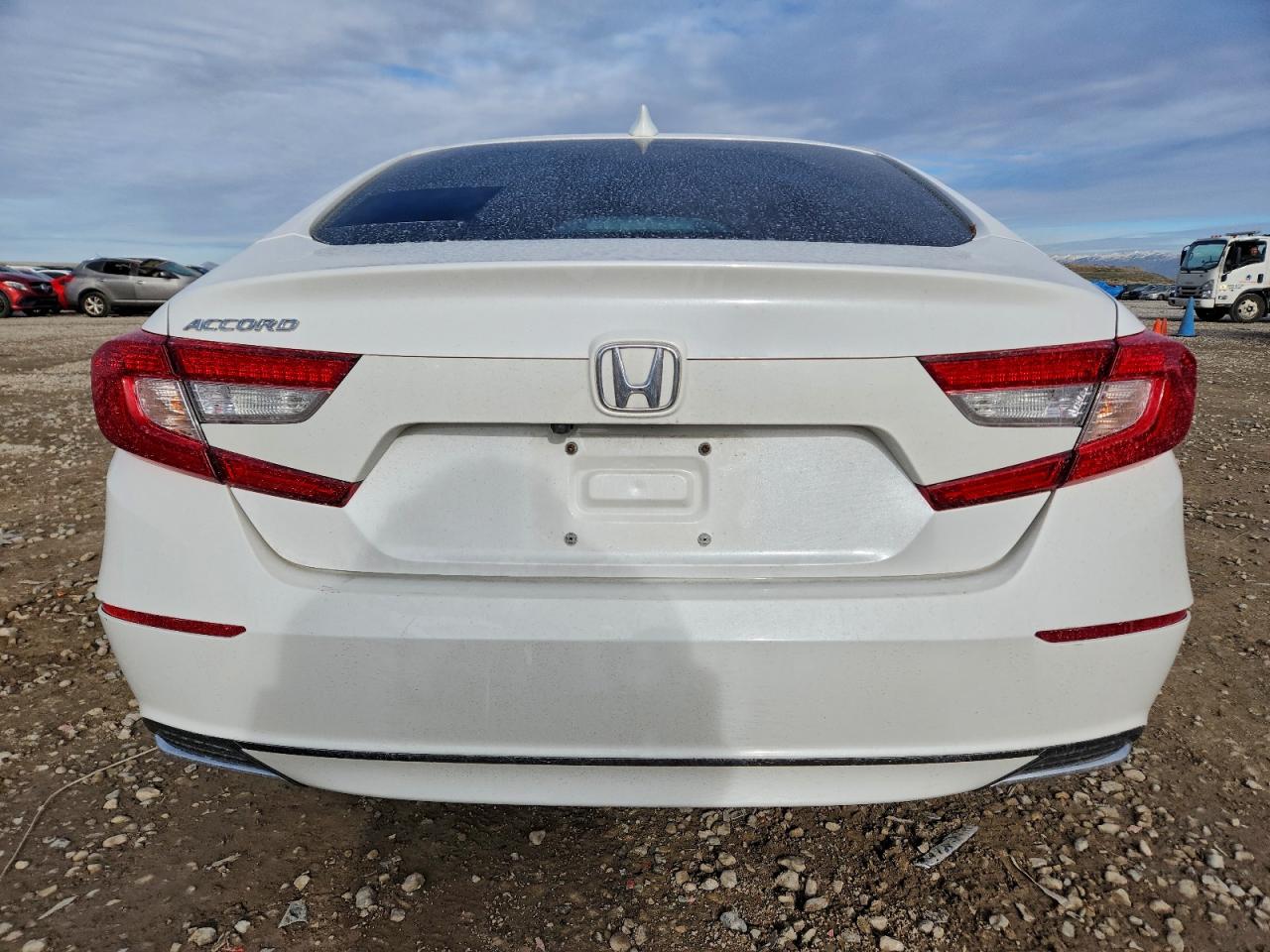 2018 HONDA ACCORD LX photo 11