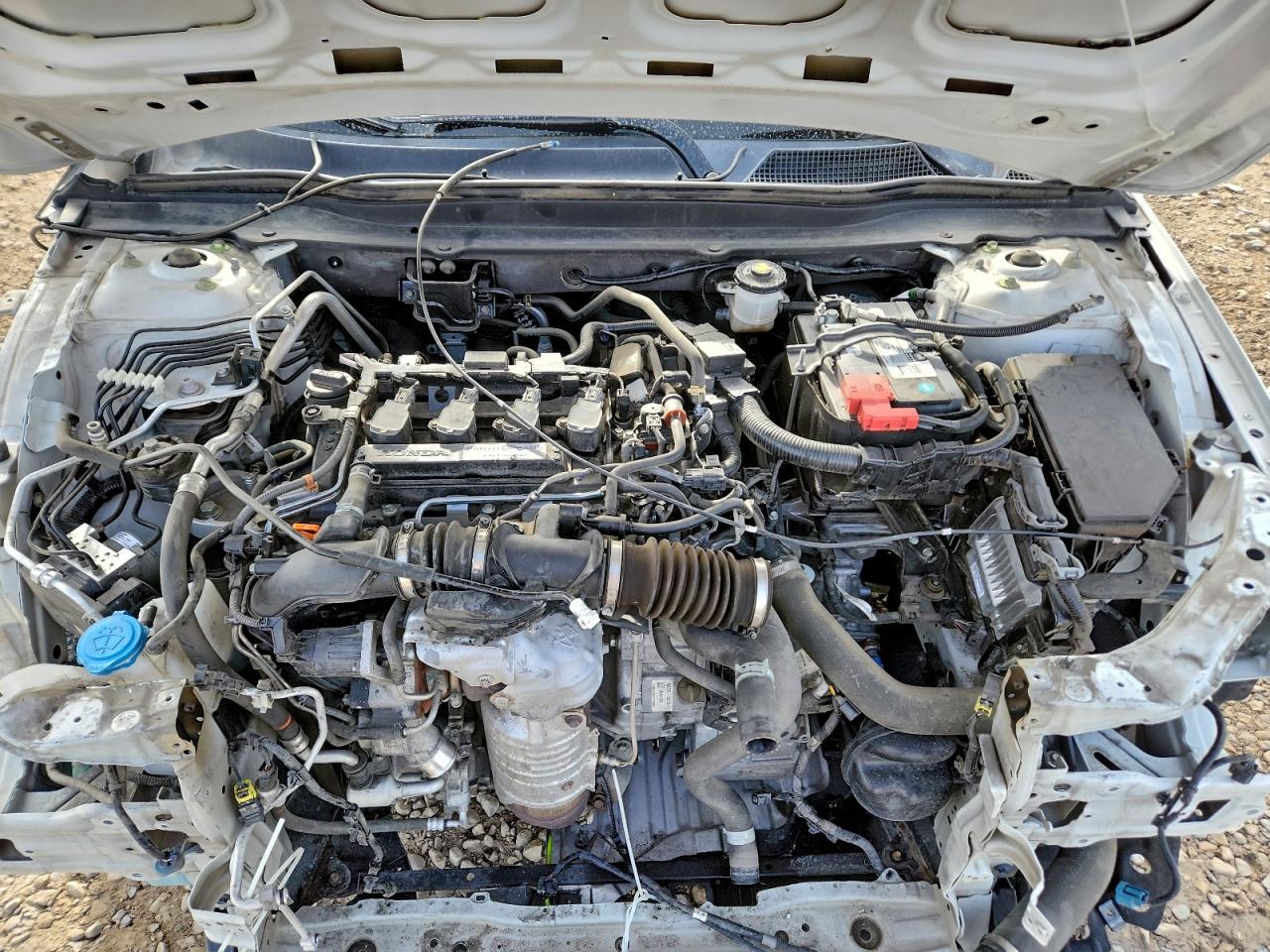 2018 HONDA ACCORD LX photo 21