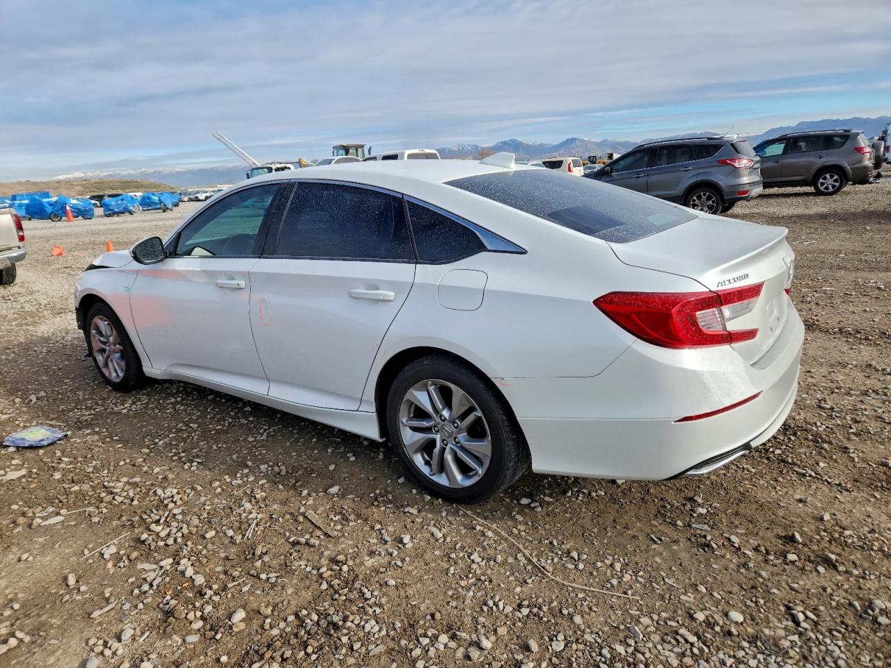 2018 HONDA ACCORD LX photo 3