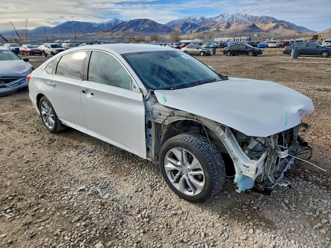 2018 HONDA ACCORD LX photo 7