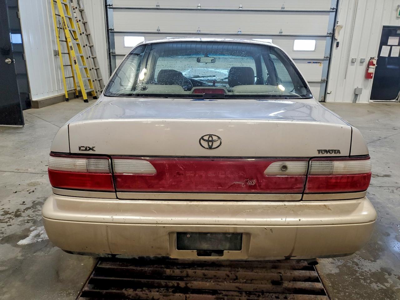 1996 TOYOTA COROLLA DX photo 6