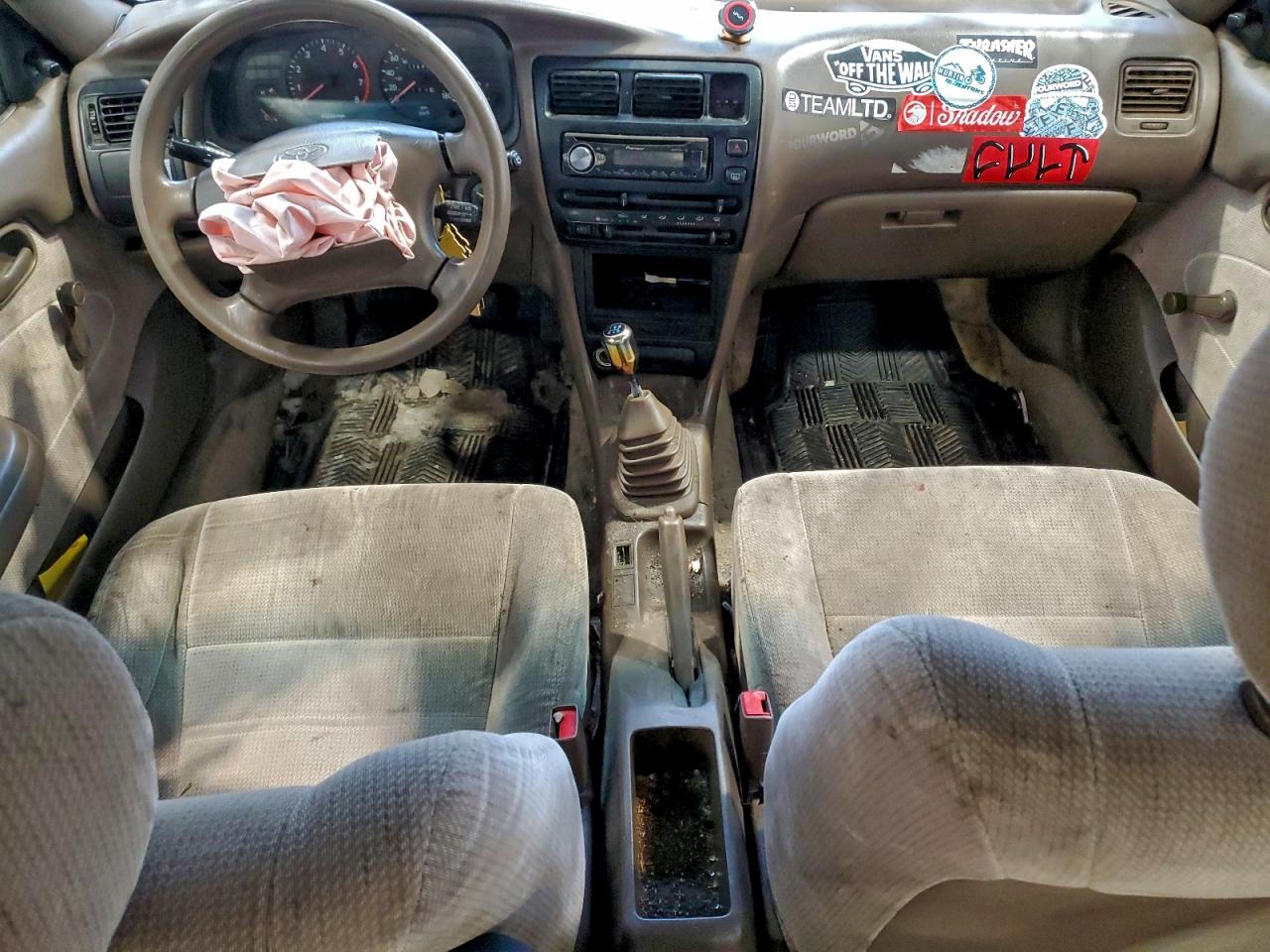 1996 TOYOTA COROLLA DX photo 8
