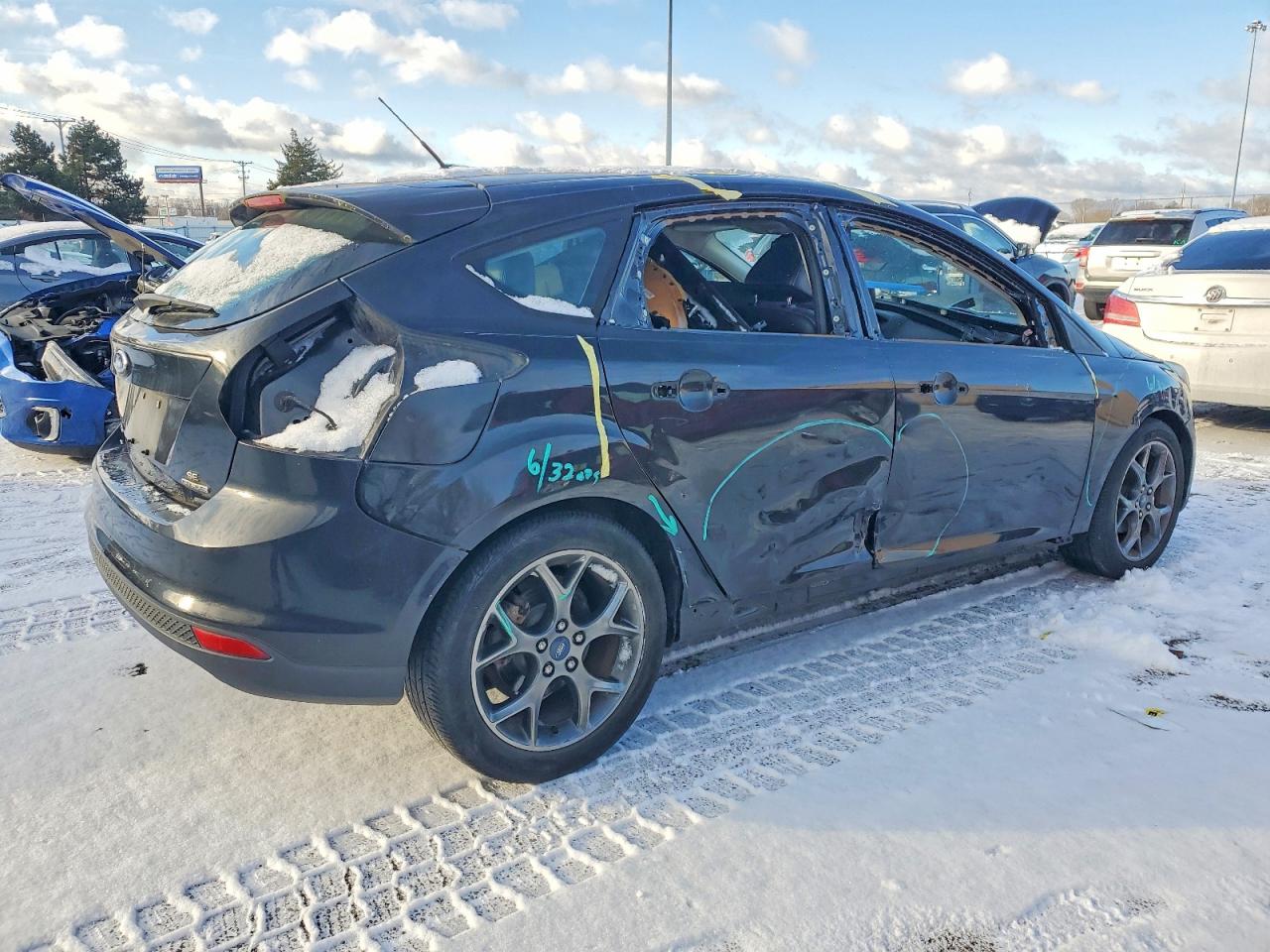 2013 FORD FOCUS SE photo 3
