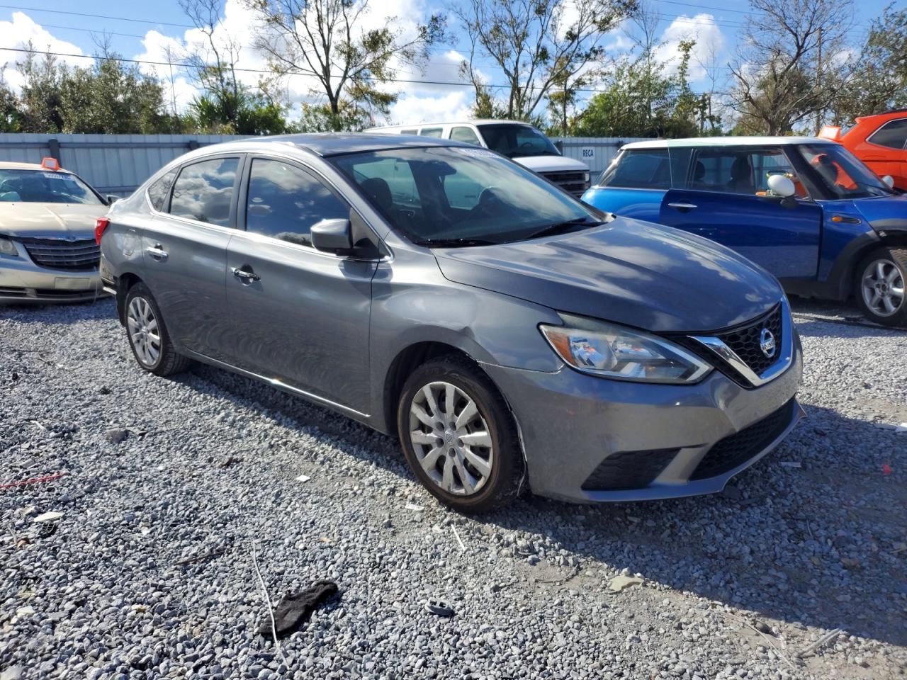 2017 NISSAN SENTRA S photo 4