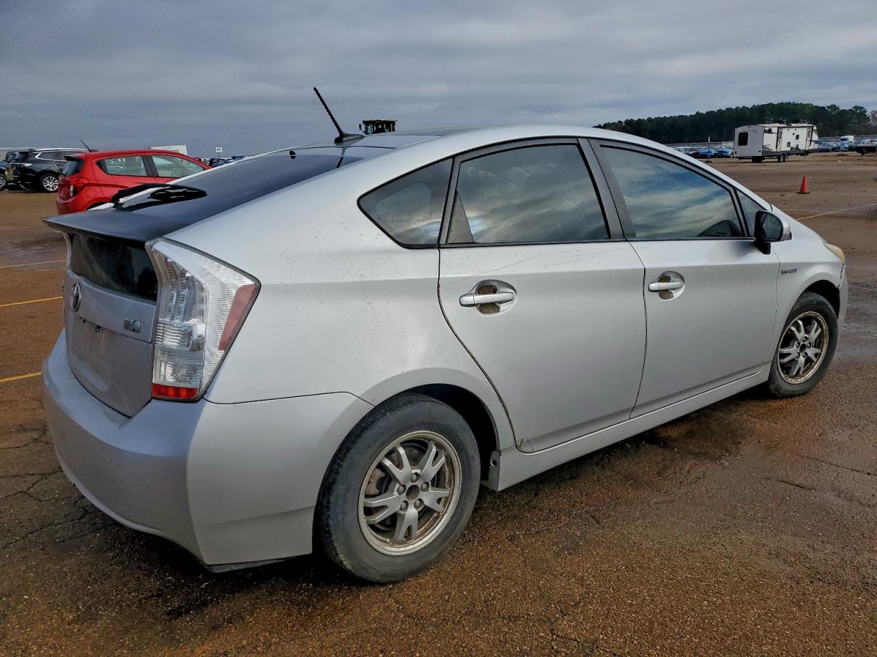 2010 TOYOTA PRIUS photo 3