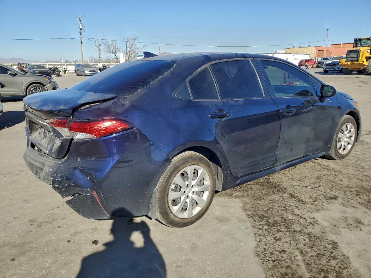 2025 TOYOTA COROLLA LE photo 3