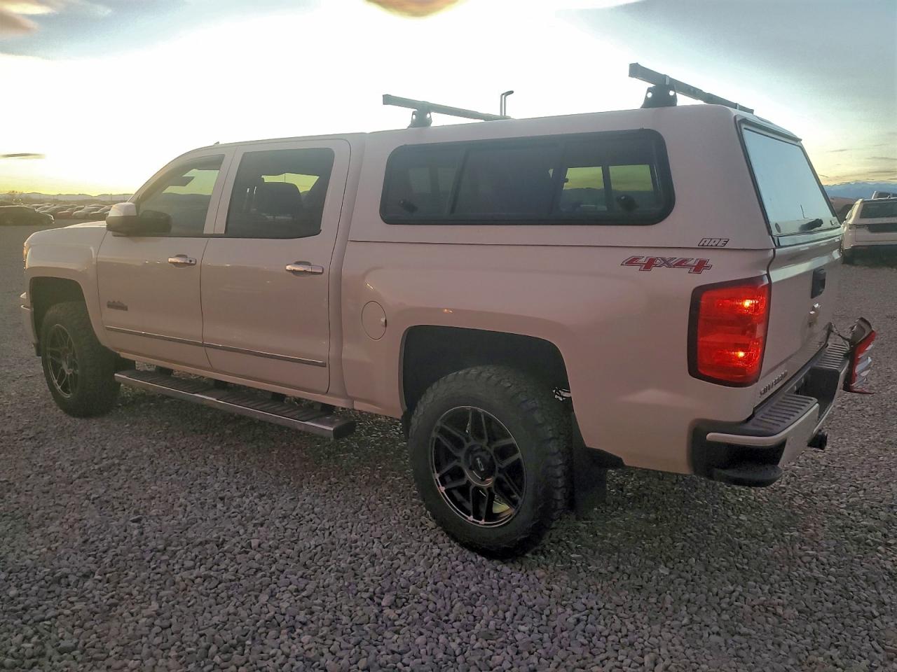 2014 CHEVROLET SILVERADO K1500 HIGH COUNTRY photo 2