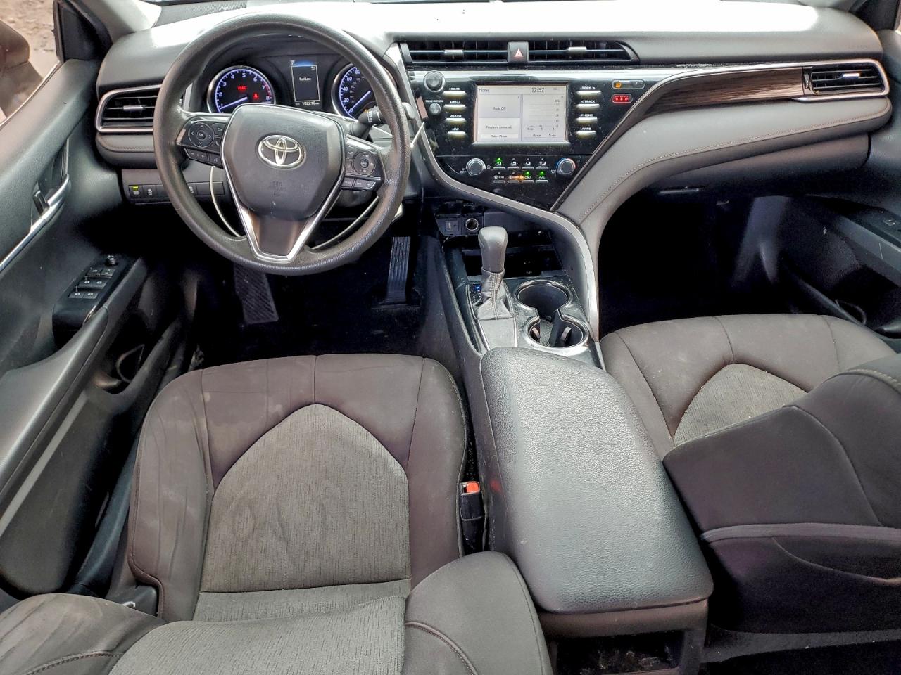2019 TOYOTA CAMRY L photo 8