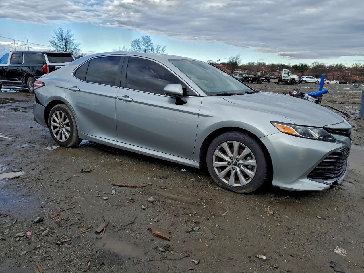 2019 TOYOTA CAMRY L photo 4