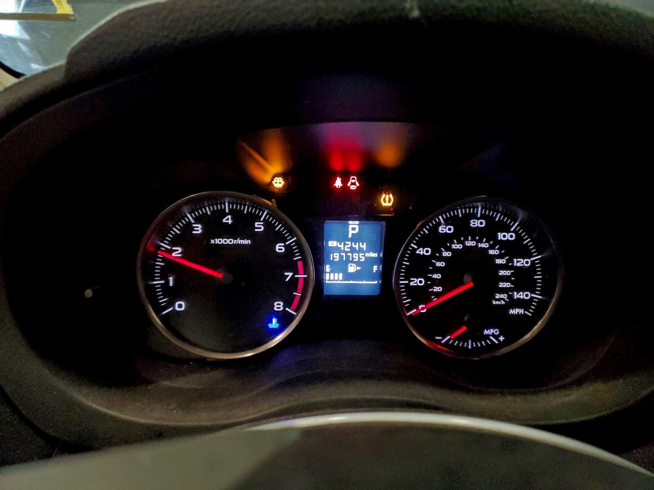2015 SUBARU IMPREZA photo 9