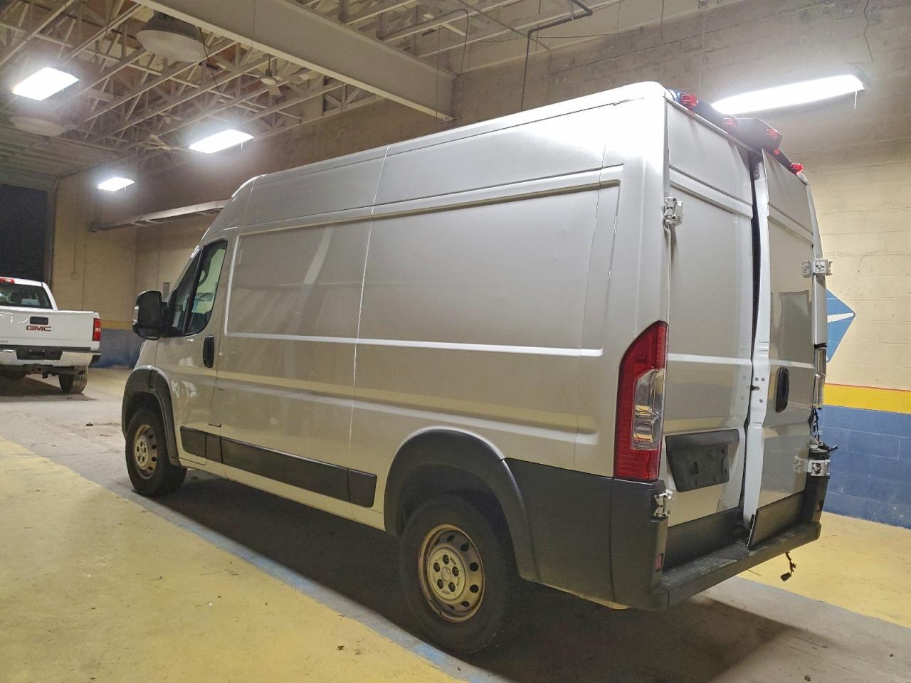 2023 RAM PROMASTER 2500 DELIVERY VAN photo 2
