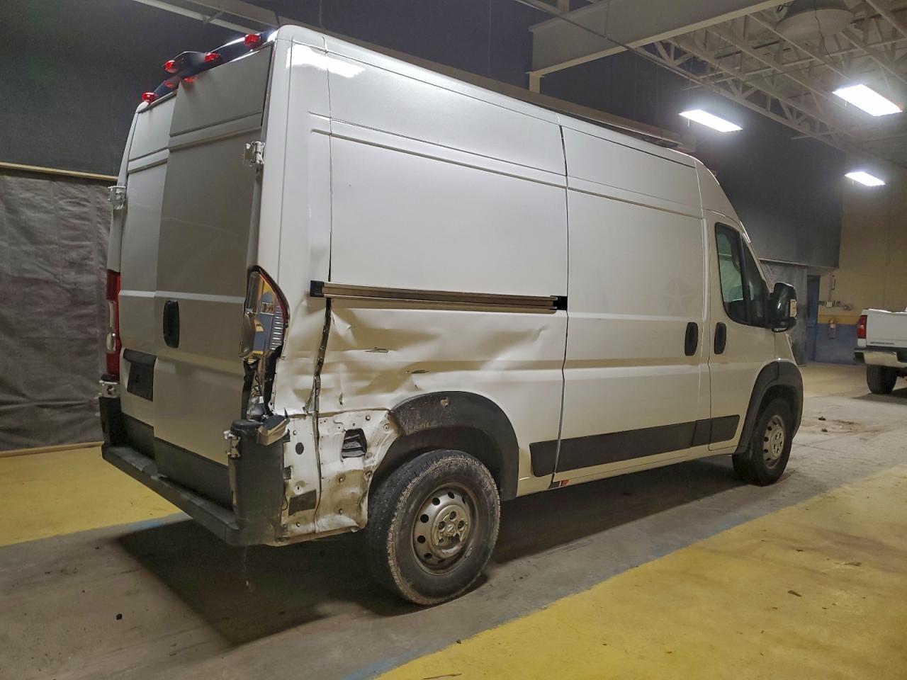 2023 RAM PROMASTER 2500 DELIVERY VAN photo 3