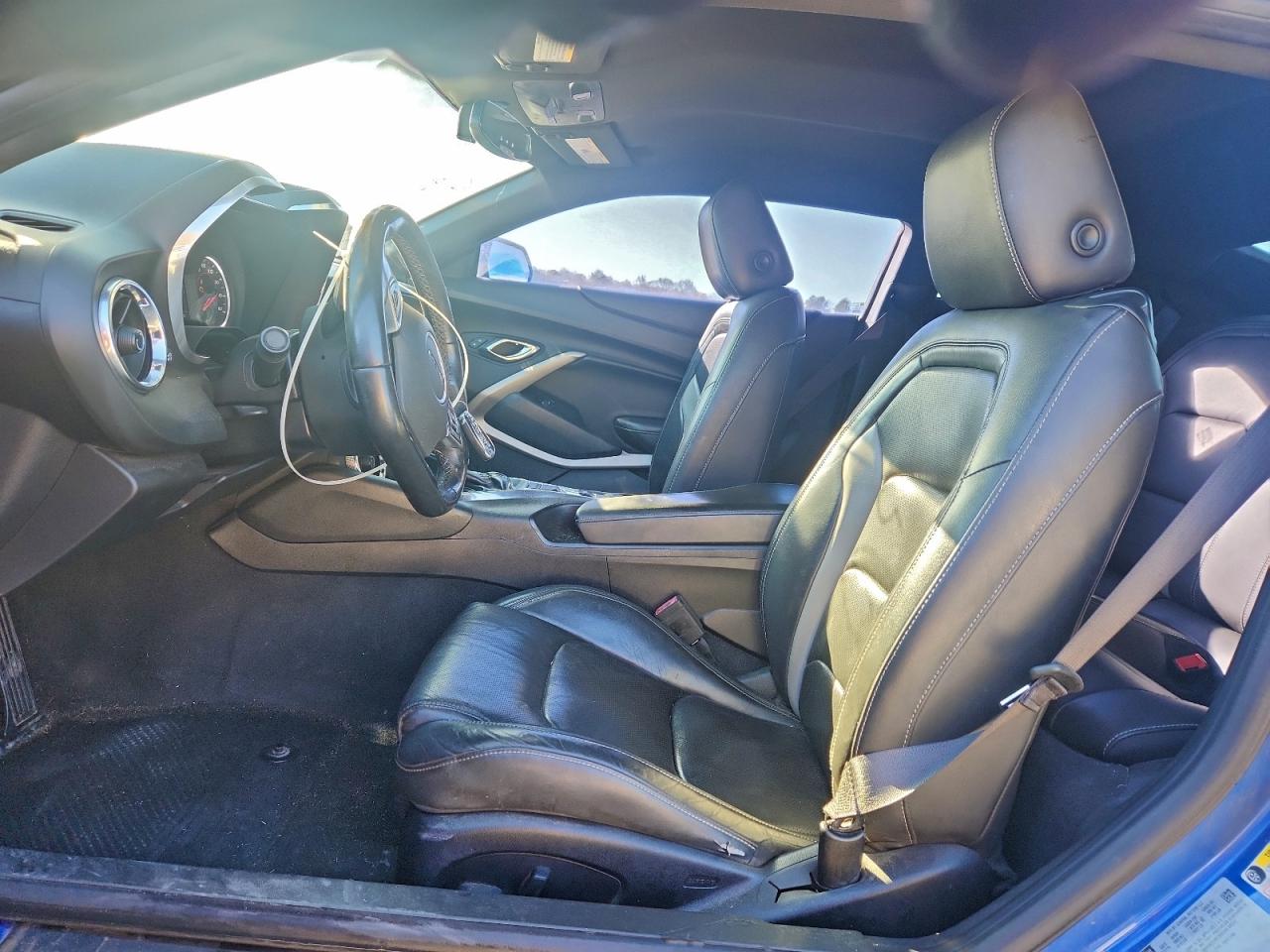 2017 CHEVROLET CAMARO LT photo 7