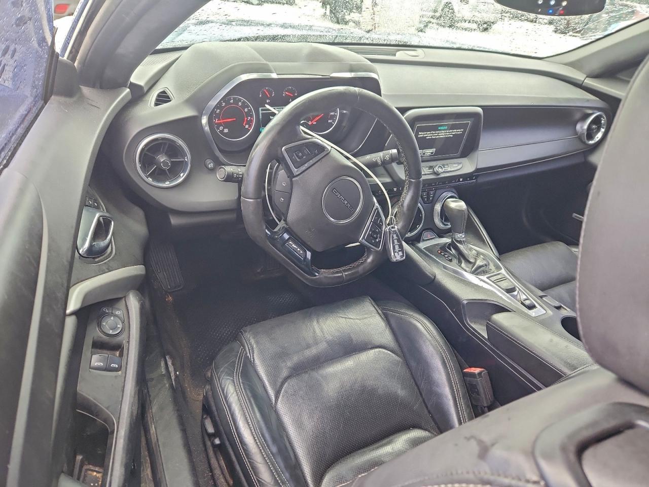 2017 CHEVROLET CAMARO LT photo 8
