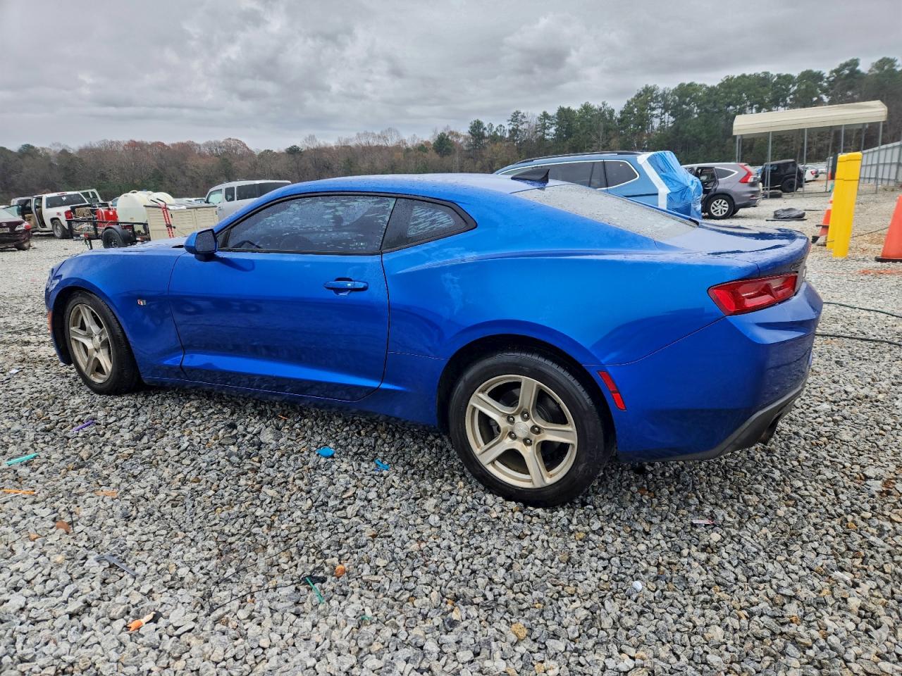 2017 CHEVROLET CAMARO LT photo 2