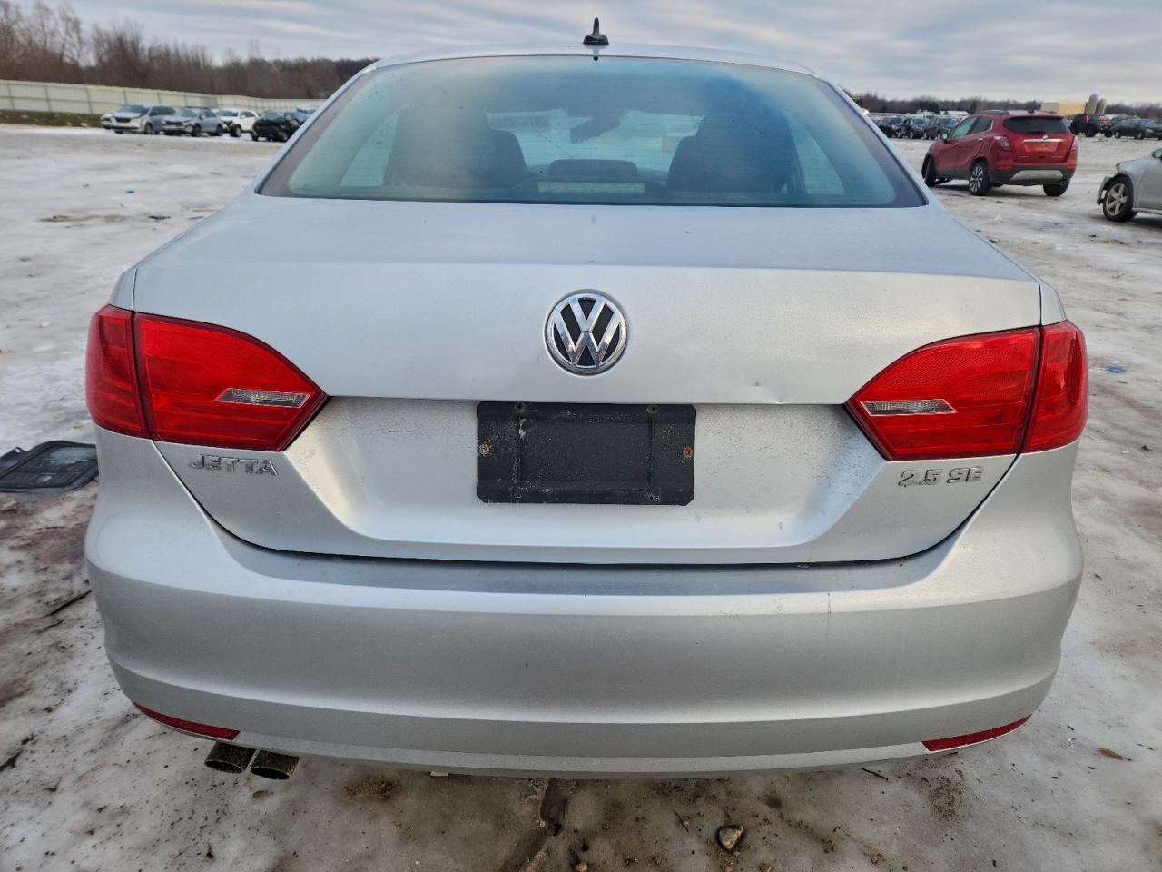 2011 VOLKSWAGEN JETTA SE photo 6