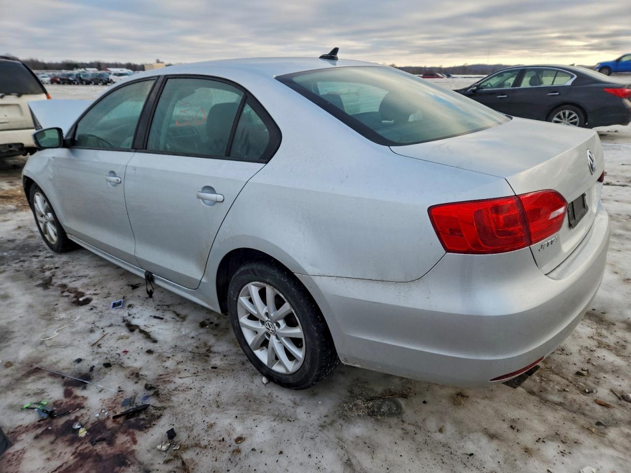 2011 VOLKSWAGEN JETTA SE photo 2