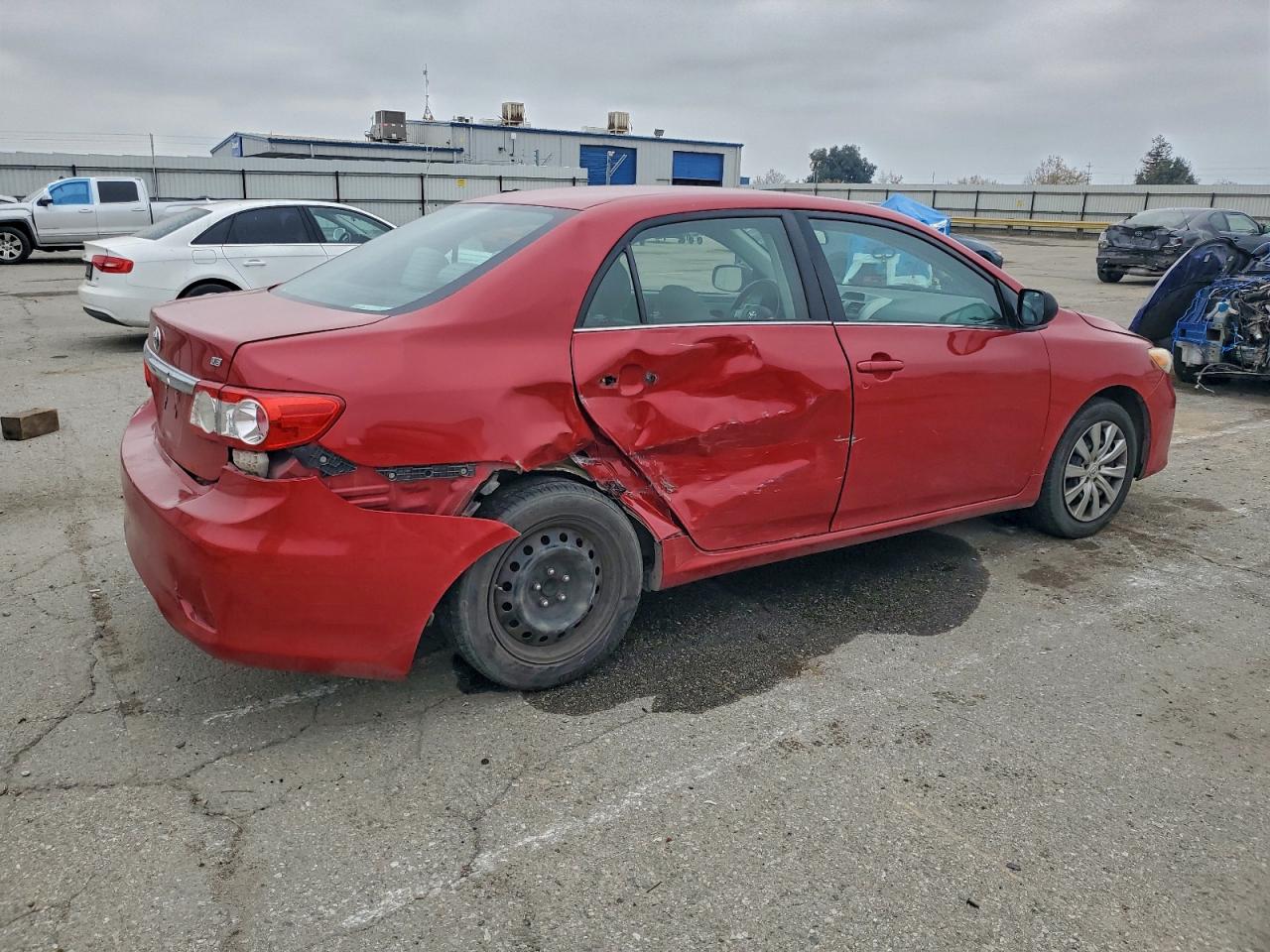 2013 TOYOTA COROLLA BASE photo 3