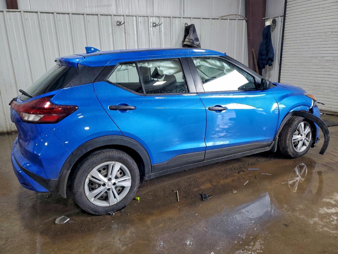 2021 NISSAN KICKS S photo 5