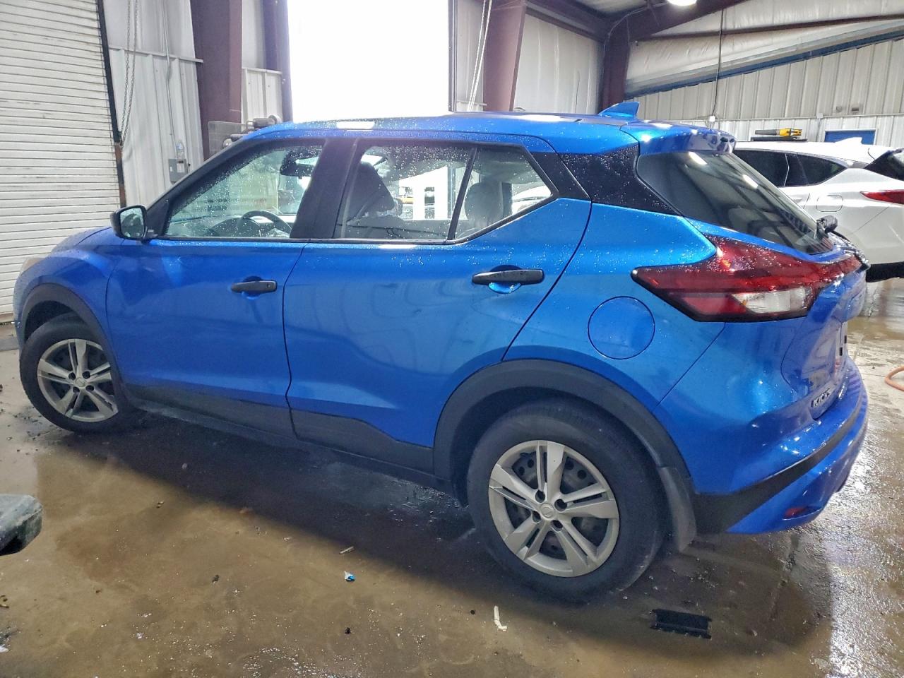 2021 NISSAN KICKS S photo 3